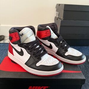 WMNS Air Jordan 1 High OG